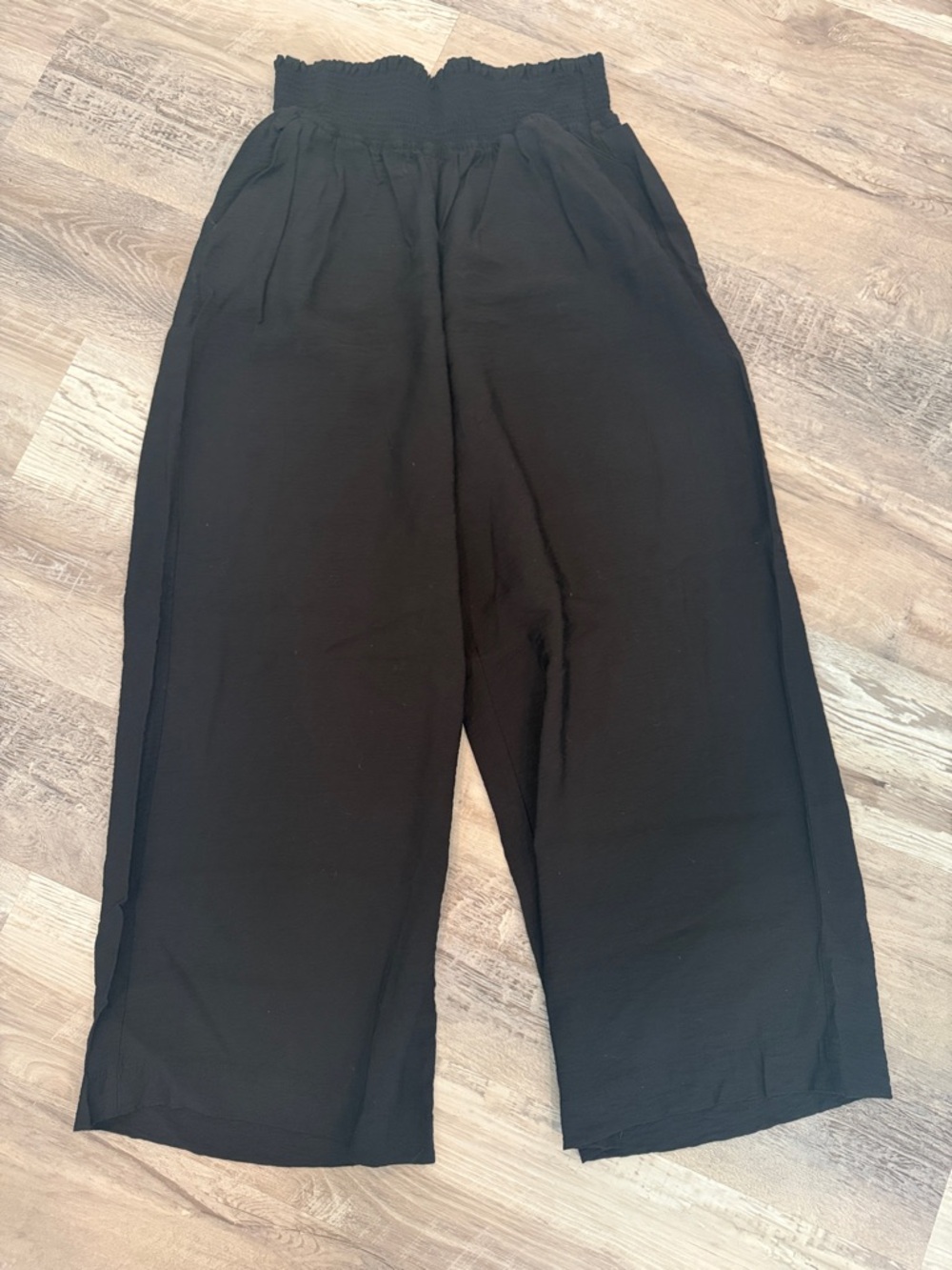 Simply Vera Vera Wang Black Smocked Waistband Top